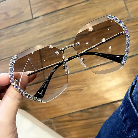 Oversized Sexy Diamond Square Sun Glasses